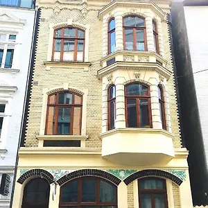 Jugendstilhaus Riverside City Für Urlaub Und Business Apartment